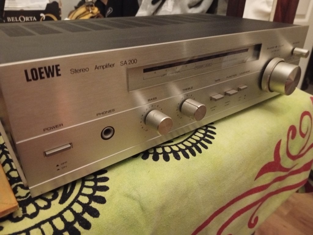 loewe SA200 vintage, Overige merken, Ophalen of Verzenden, Zo goed als nieuw, Minder dan 60 watt