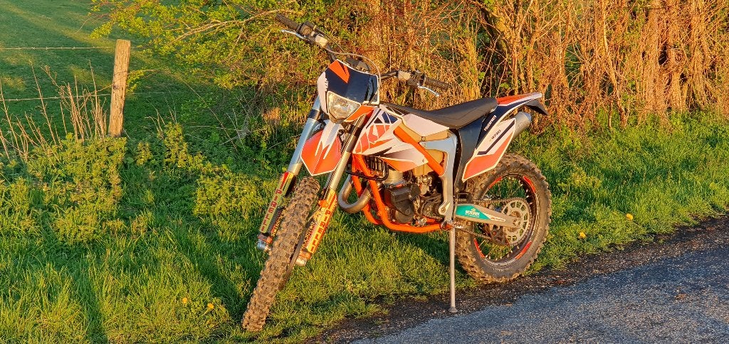 KTM 250 Freeride à Vendre, Motos, Motos | KTM, Particulier, Enduro, jusqu'à 11 kW, 1 cylindre, Permis Moto A2 minimum, Manuelle