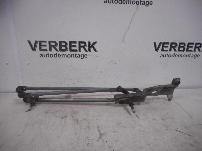 RUITENWISSER MECHANIEK VOOR Ford Focus 1 (01-1998/11-2004), Gebruikt, Henry-Ford-Straße  1
50735  Köln, DE, Ford-Werke GmbH, Kunden@ford.com