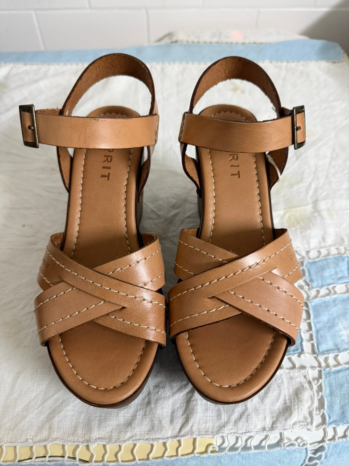 Chaussures Esprit à vendre, Enlèvement, Neuf
