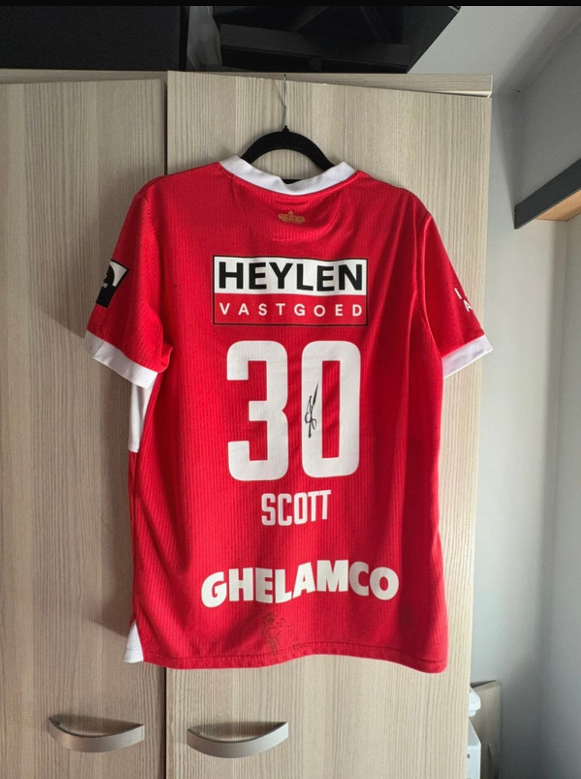 Royal Antwerp FC - Christopher Scott, Verzamelen, Sportartikelen en Voetbal, Ophalen of Verzenden, Nieuw, Shirt