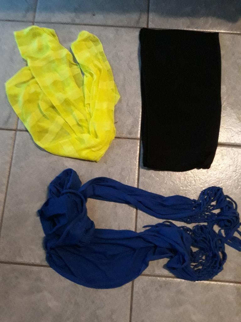 sjaal uit te kiezen, Kleding | Dames, Mutsen, Sjaals en Handschoenen, Ophalen of Verzenden, Sjaal