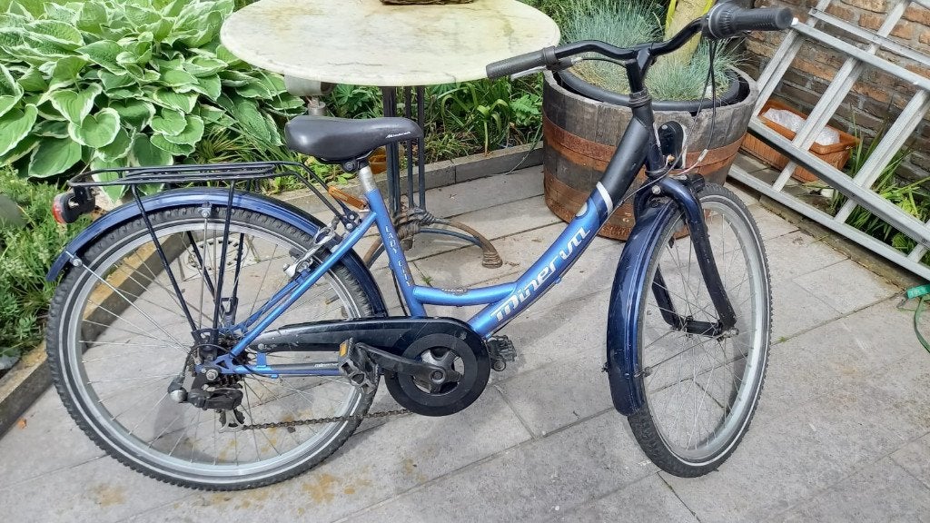 Meisjesfiets Minerva- -blauw 24 inch - 65 EUR., Fietsen en Brommers, Ophalen, Versnellingen, Minerva, Schijfrem