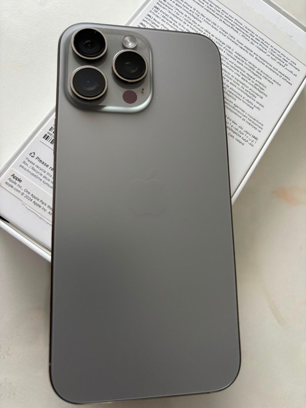 Apple iPhone 16 Pro Max 256 GB Natural Titanium, Télécoms, Téléphonie mobile | Apple iPhone, 256 GB, IPhone 16 Pro Max, Comme neuf
