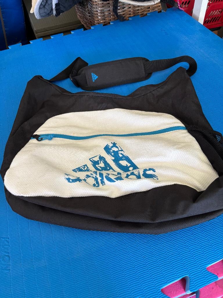 sporttas ADIDAS NIEUW, Ophalen, Nieuw