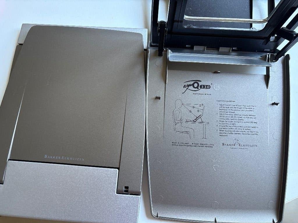 Laptop standaard 3 stuks beschikbaar, Computers en Software, Ophalen, In hoogte verstelbaar