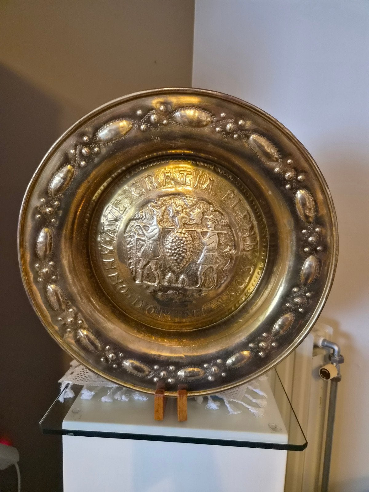 antieke messing doopschotel uit Neurenberg, Duitsland, Antiek en Kunst, Antiek | Religieuze voorwerpen, Ophalen