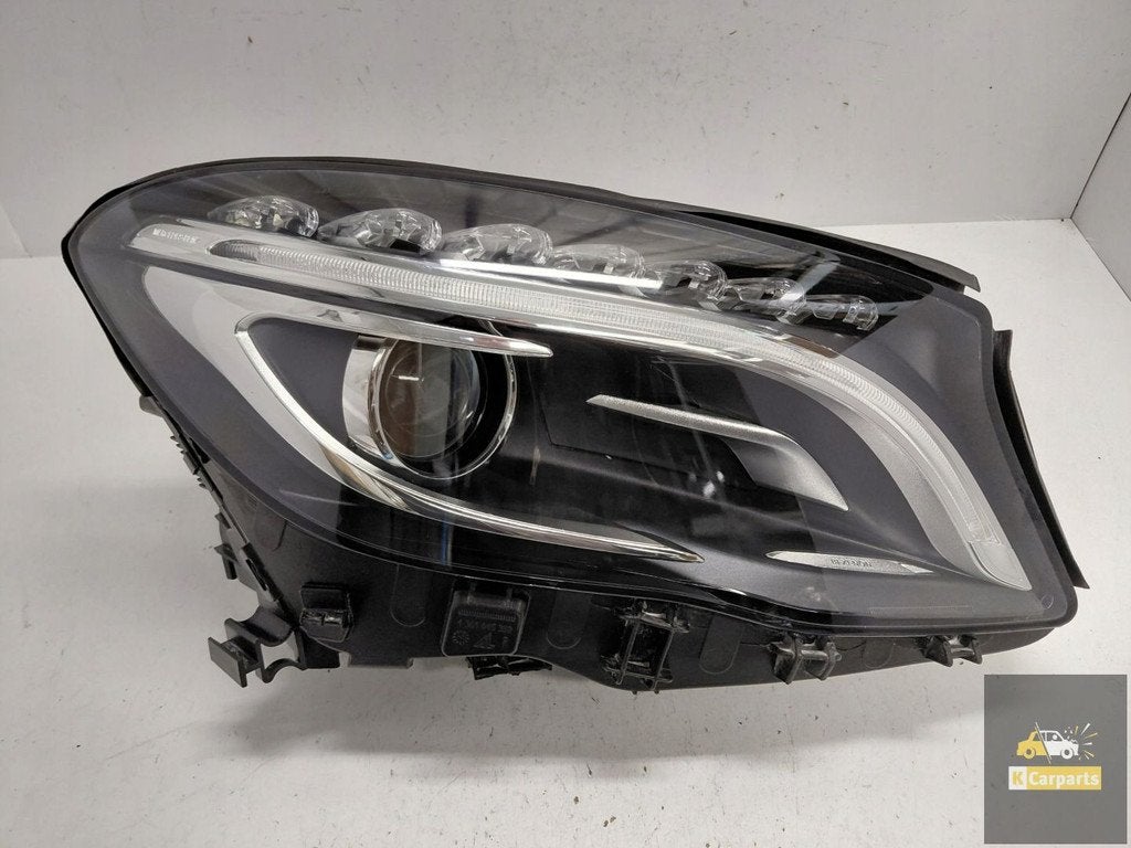 Mercedes GLA W156 Bi Xenon rechterlamp, Gebruikt, Mercedes-Benz AG, Mercedes-Benz, Mercedesstrasse 120
70372  Stuttgart, DE