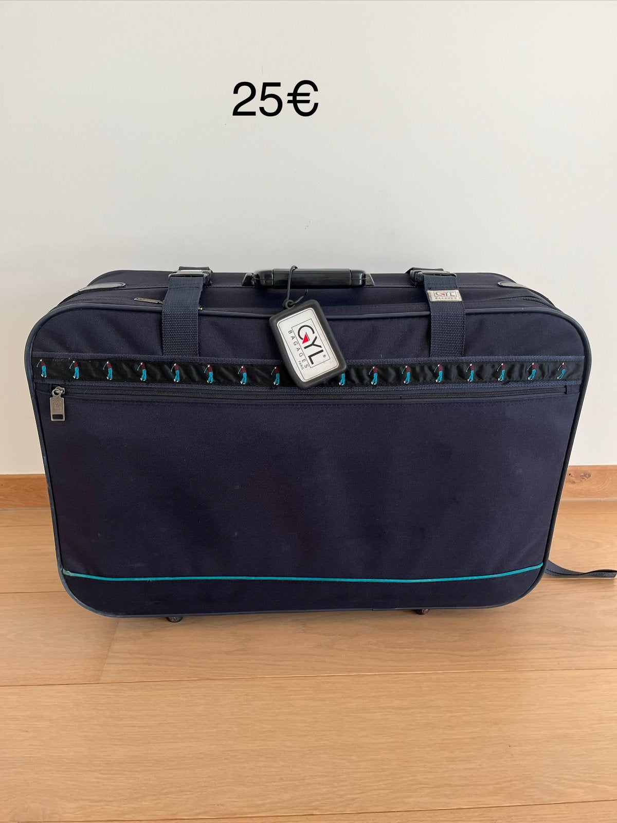 Jolie valise, Enlèvement, Comme neuf