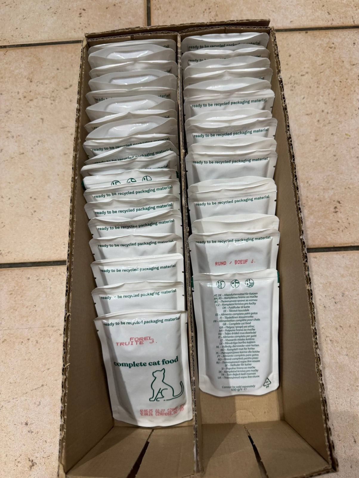 35 sacs de nourriture humide, Animaux & Accessoires, Nourriture pour Animaux, Chat, Enlèvement
