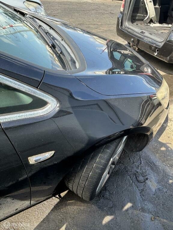 Voorscherm rechts zwart Opel Astra J ('09-'15), Auto-onderdelen, Gebruikt, Opel, Ophalen of Verzenden, Opel