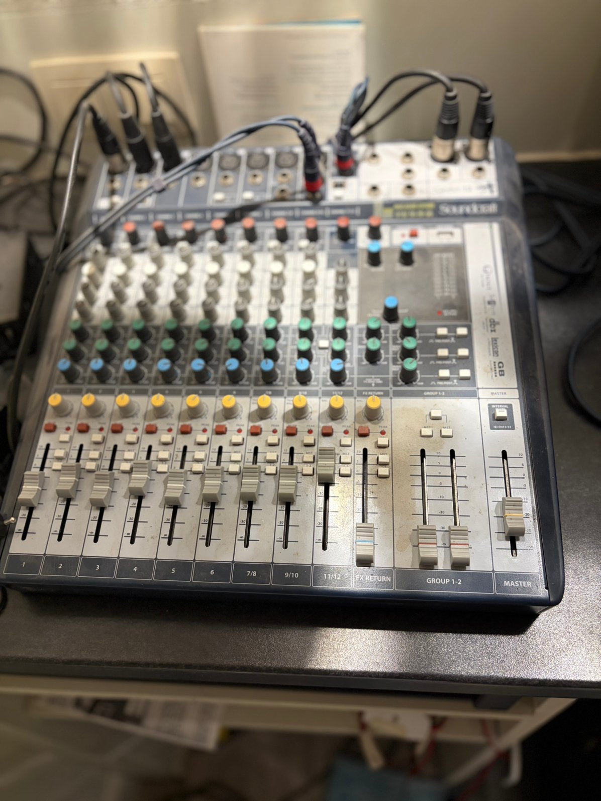 Muziekinstallatie, Enlèvement, Comme neuf