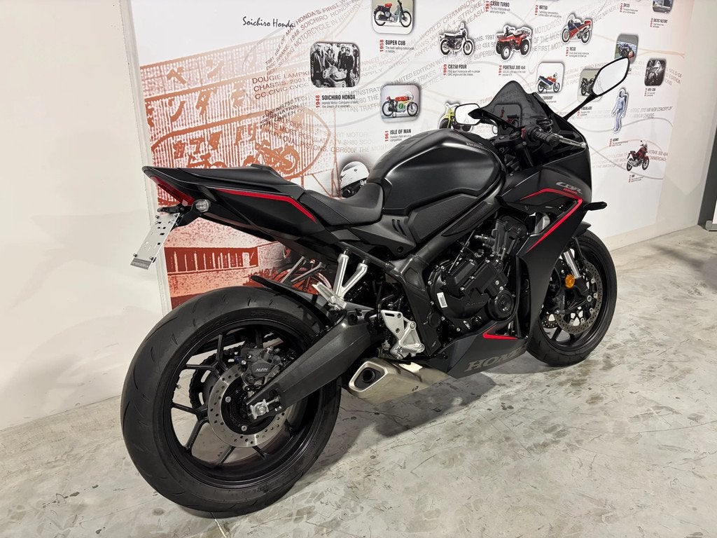 Honda CBR650R e-clutch in nieuwstaat (bj 2024), Motoren, Motoren | Honda, Bedrijf, Super Sport, Meer dan 35 kW, 650 cc
