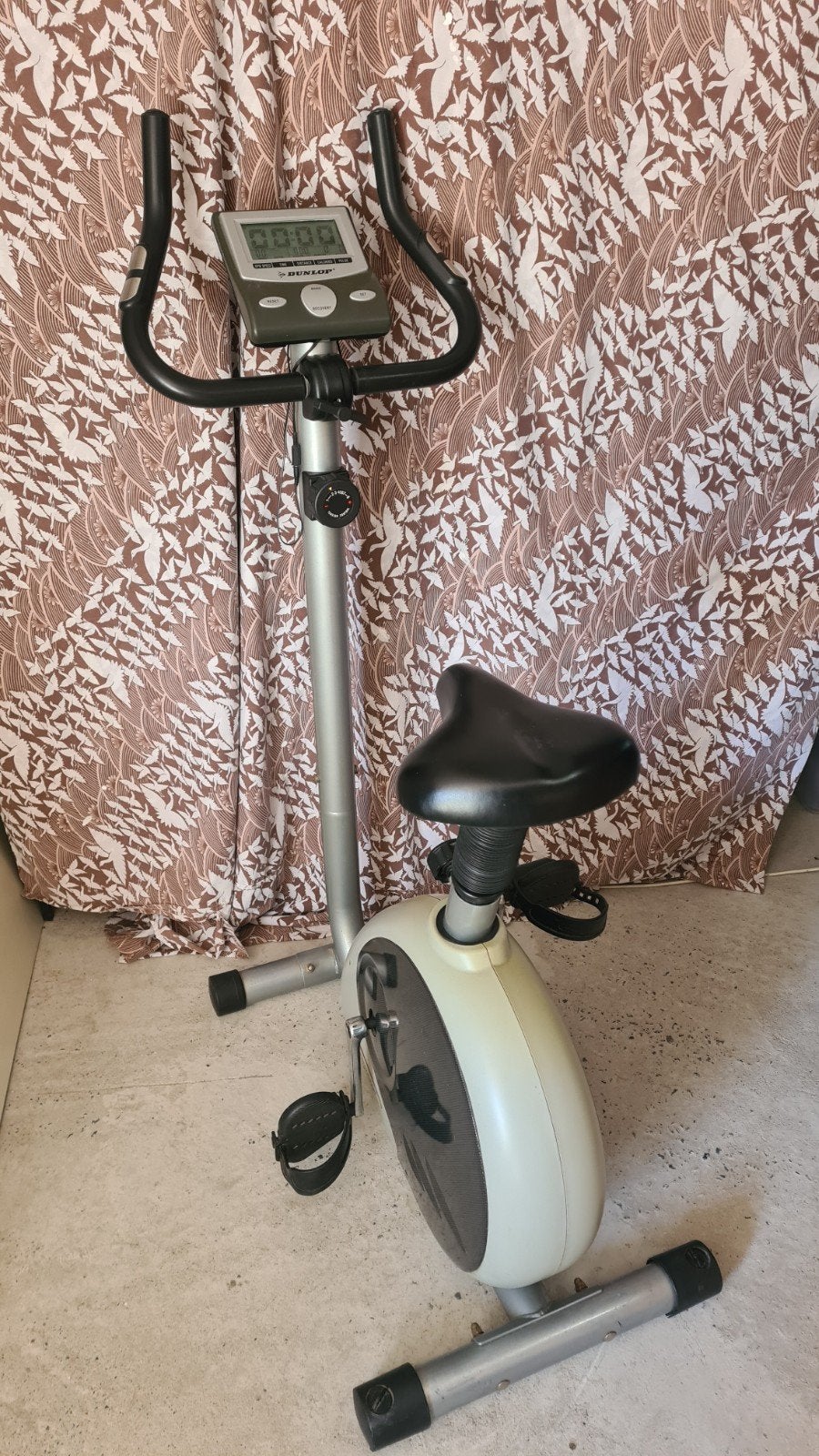 Hometrainer Dunlop (met handleiding), Sport en Fitness, Fitnessapparatuur, Ophalen, Hometrainer