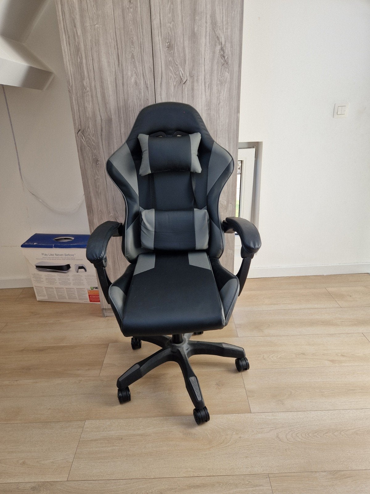 gaming stoel te koop, Maison & Meubles, Enlèvement, Chaise de bureau de gaming, Comme neuf, Noir