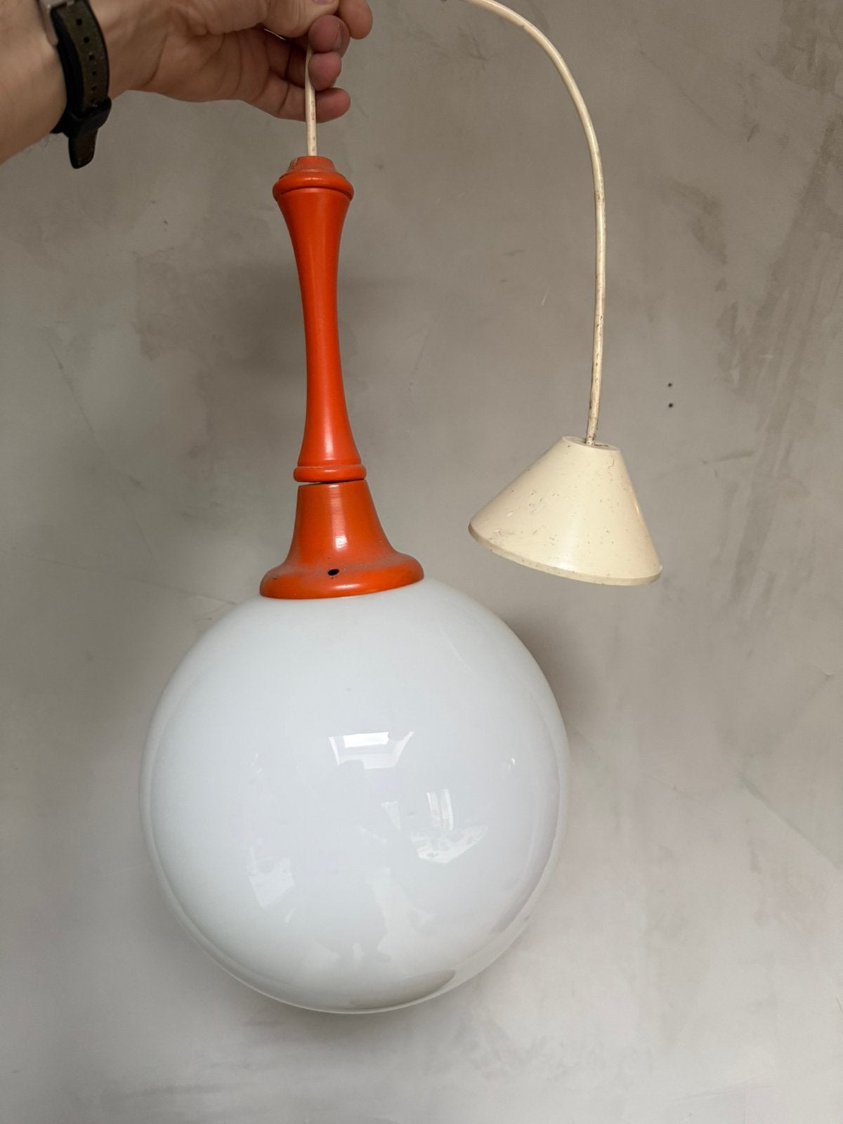 Space age jaren 70 glazen lamp bol melkglas oranje, Ophalen, Zo goed als nieuw