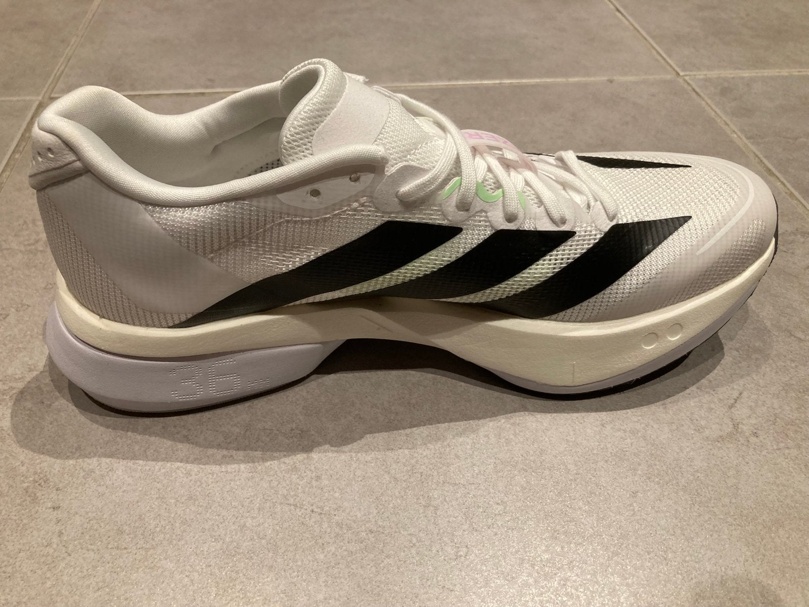 Adidas adizero 13 w maat us 7,5, Sport en Fitness, Adidas, Hardloopschoenen, Nieuw, Ophalen of Verzenden