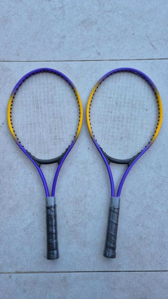 Twee tennisrackets, elk 53 cm lang= nieuwe, Sport en Fitness, Ophalen, Nieuw, Racket, Overige merken
