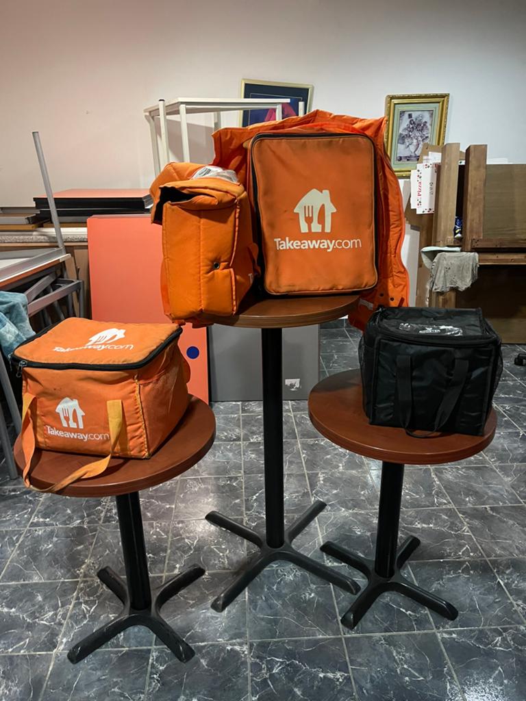 4 Takeaway tassen + Jas maat L, Zakelijke goederen, Horeca | Overige, Ophalen