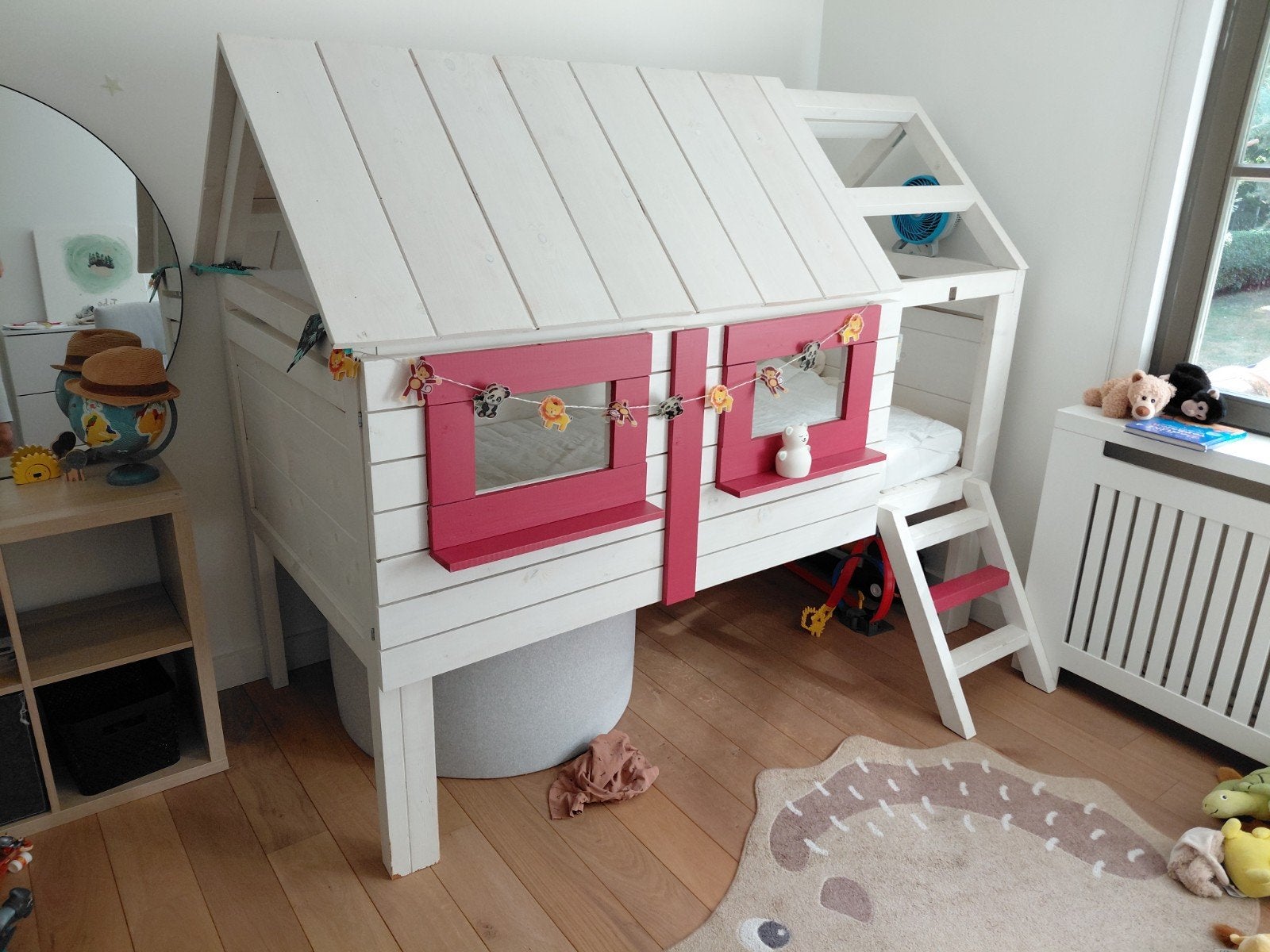 kinderbed. 90 x 200, Ophalen, Gebruikt, Halfhoogslaper