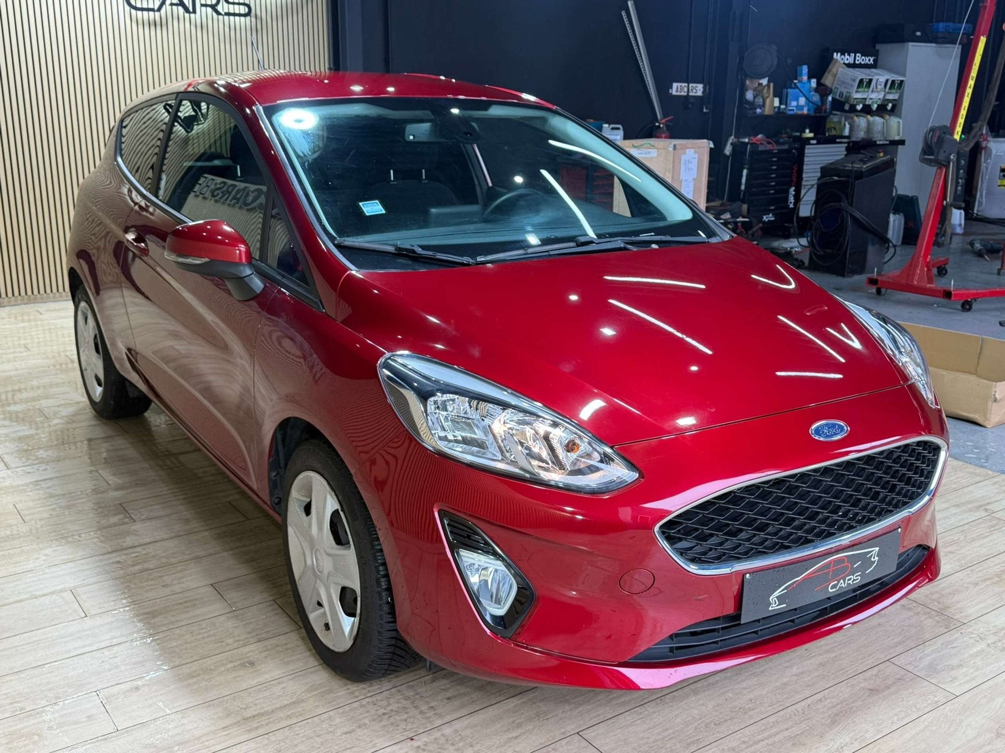 Ford Fiesta 1.1 * UTILITAIRE 2 PLACES * GARANTIE 12 MOIS *, Autos, Rouge, Achat, Euro 6, 2 places