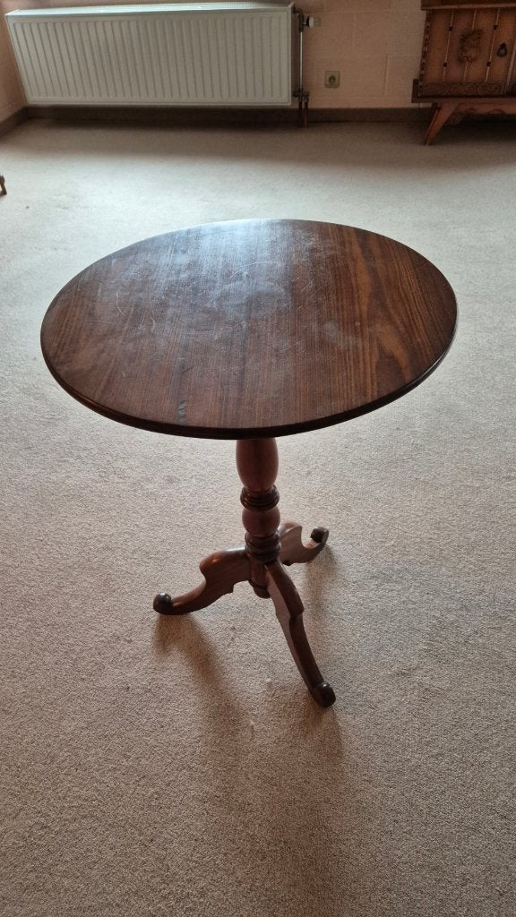 Kleine ronde tafel, Ophalen