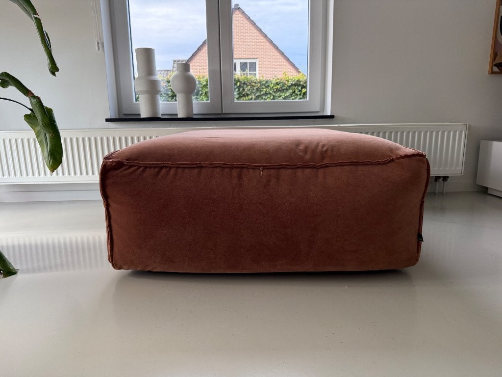 FEST clay poef large, Huis en Inrichting, Zetels | Voetbanken en poefs, Ophalen, Vierkant, 100 tot 125 cm, Zo goed als nieuw