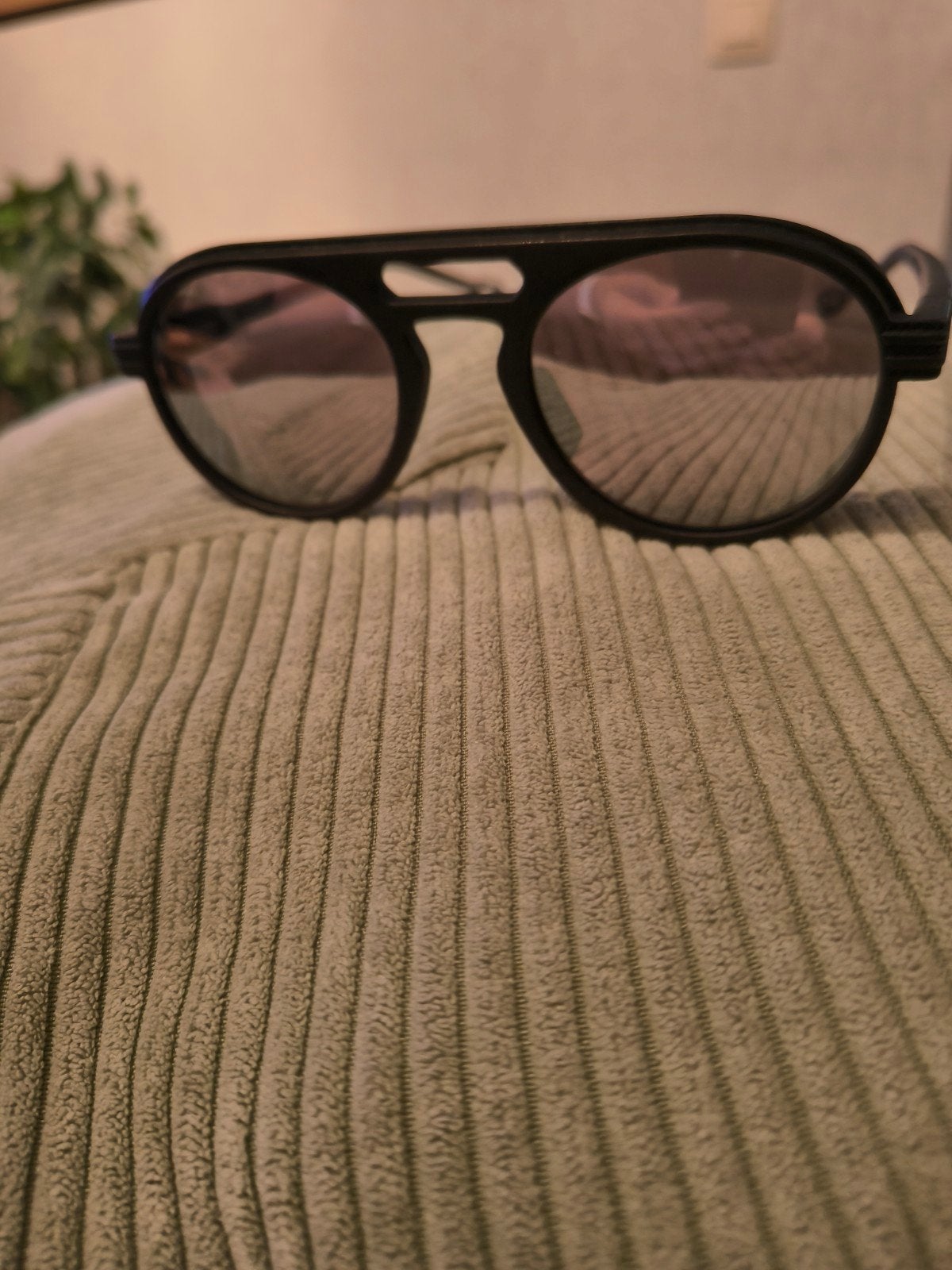 sport zonnebril Odette lunettes & Tom Boonen, Bijoux, Sacs & Beauté, Autres marques, Enlèvement ou Envoi, Comme neuf, Lunettes