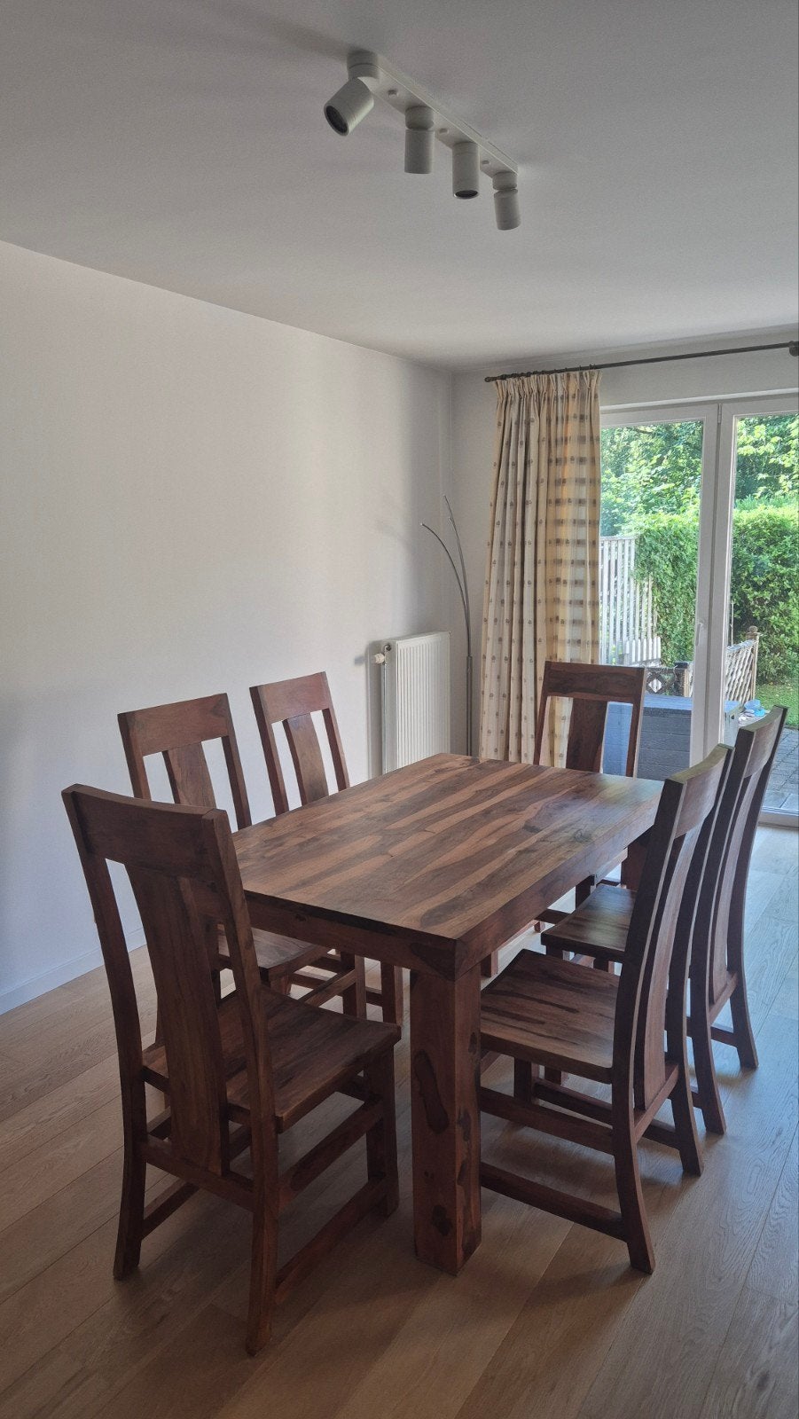 Dining table - table de salle a manger, Huis en Inrichting, Woonaccessoires | Memoborden, Ophalen