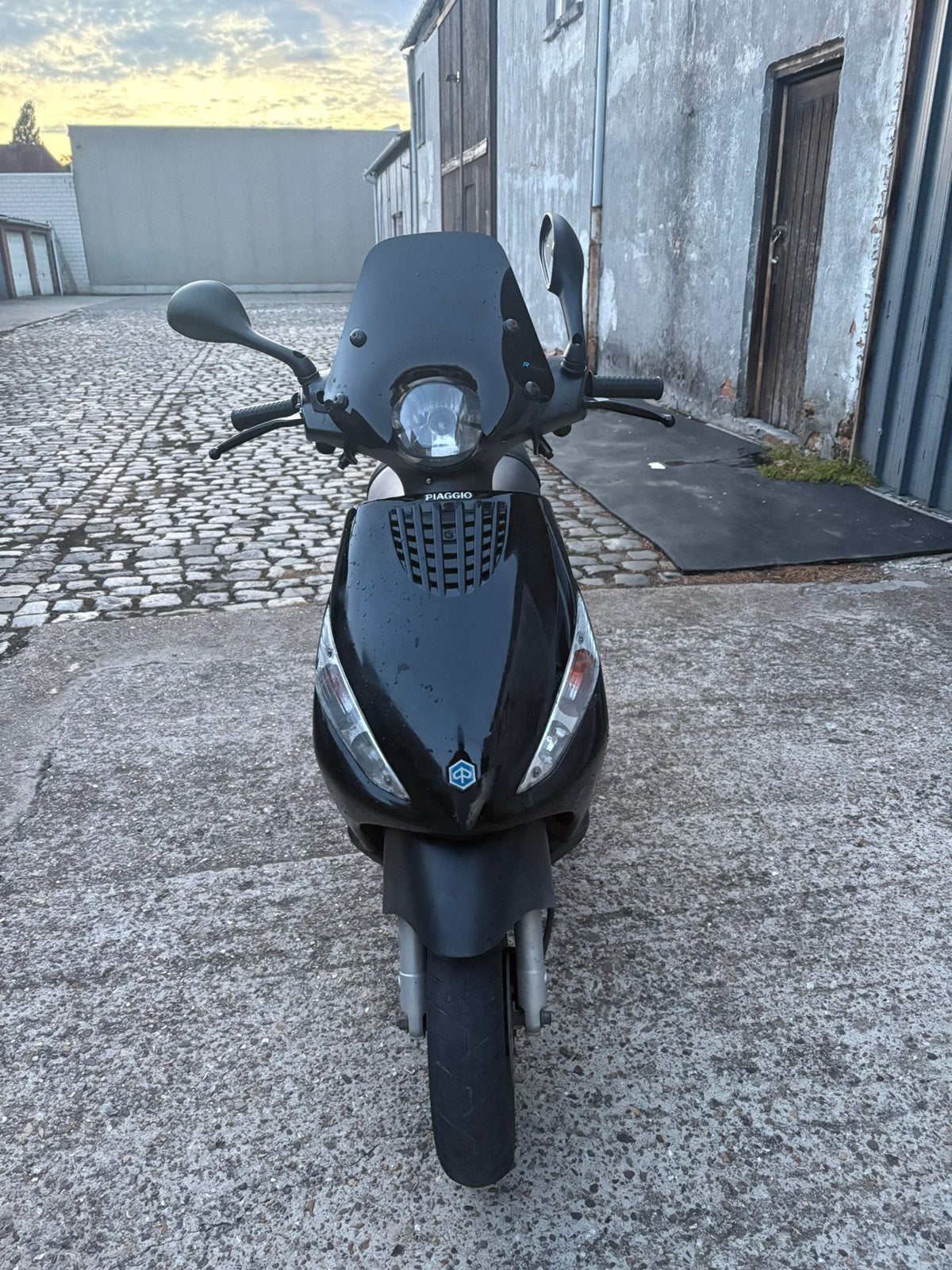 Piaggio zip 80cc, Ophalen, Zo goed als nieuw, Zip