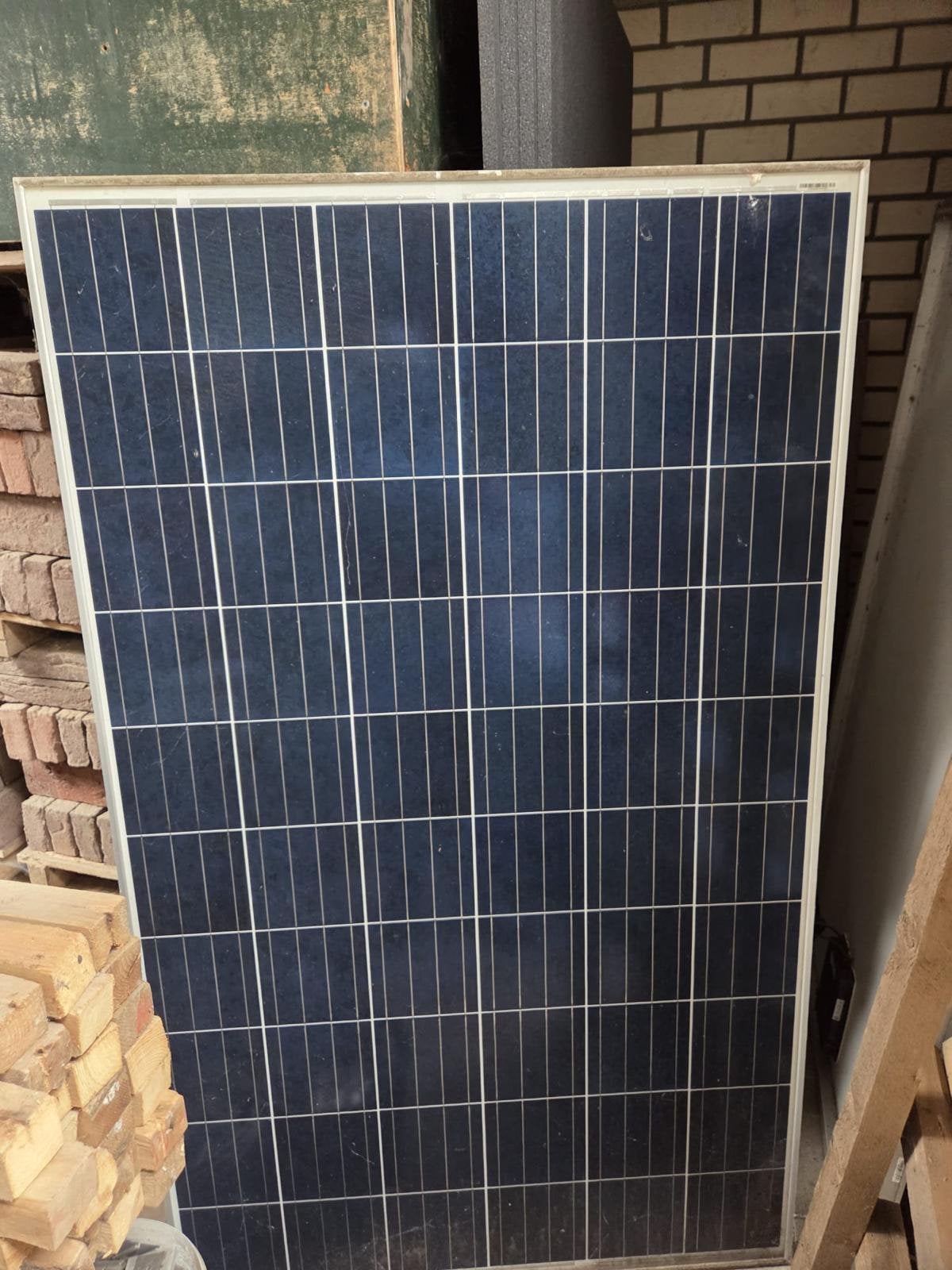 Groot gebruikte zonnepanelen (1600st), Ophalen, Zo goed als nieuw