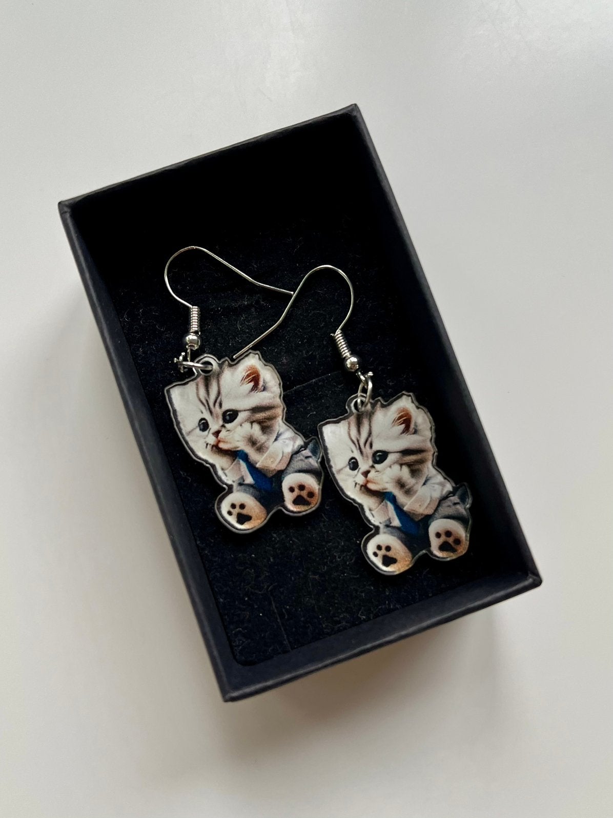 Leuke Katten Oorbellen met Stopdas - Nieuw, Handtassen en Accessoires, Overige materialen, Hangers, Overige kleuren, Nieuw