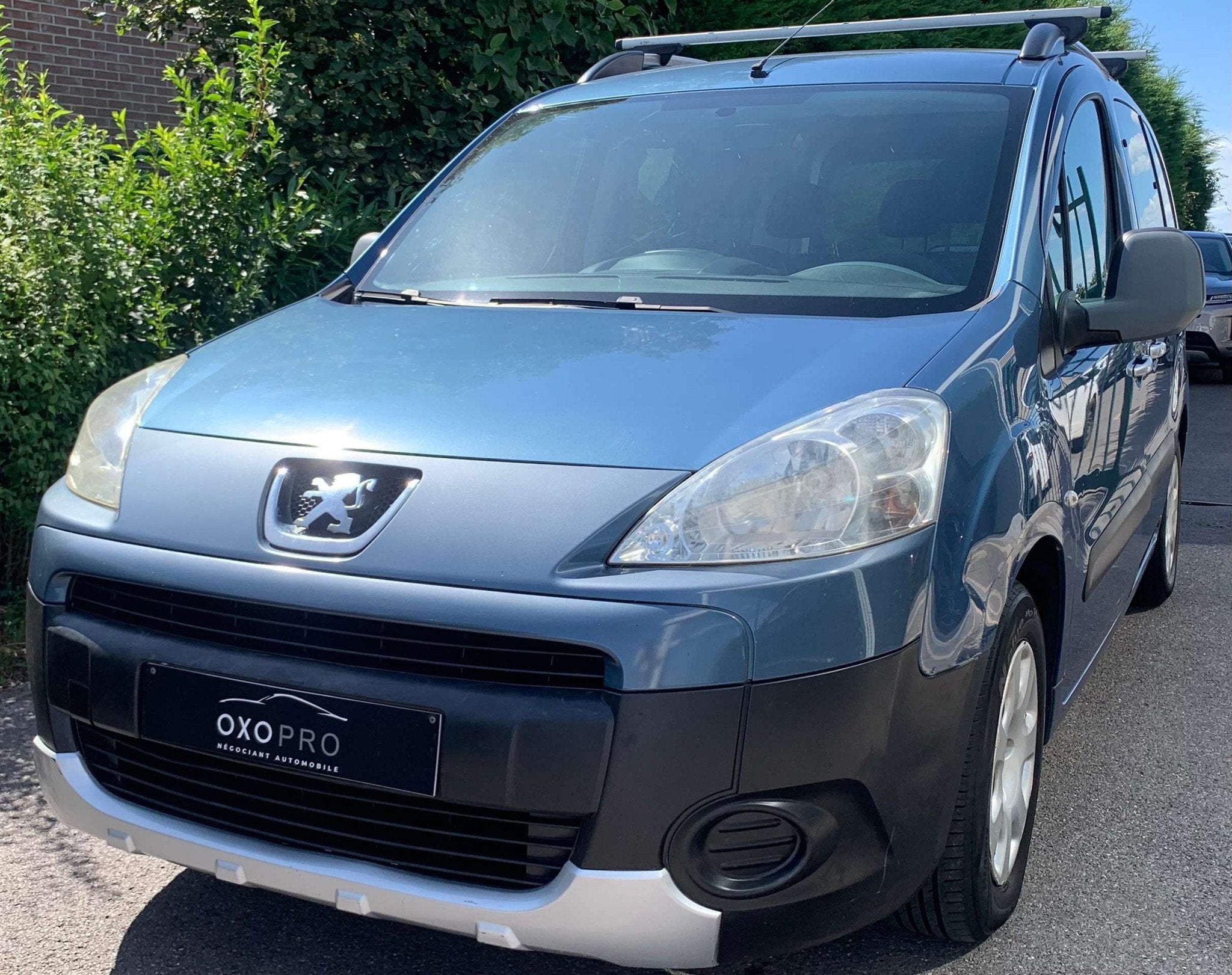 Peugeot Partner 1.6 HDI Tepee 90CV / 5 Places / Airco / 2 Po, Autos, Achat, Entreprise, Boîte manuelle, Autre carrosserie
