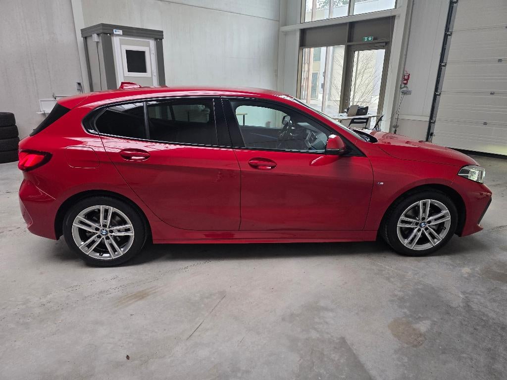 BMW 116iA Version BMW M Sports - 1er proprié. - Automatique, Autos, Rouge, Achat, Phares entièrement LED, Entreprise