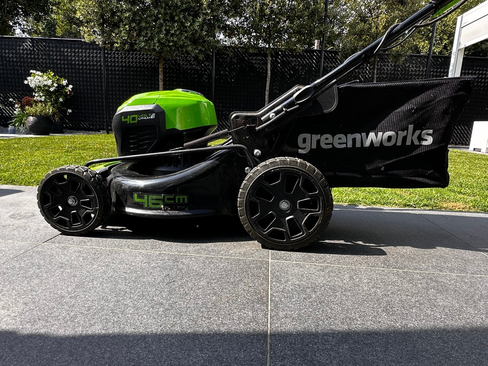 Greenworks 40 volt accumaaier, Jardin & Terrasse, Démarrage électrique, Tondeuses à gazon sur batterie, 40 à 49 cm, Enlèvement