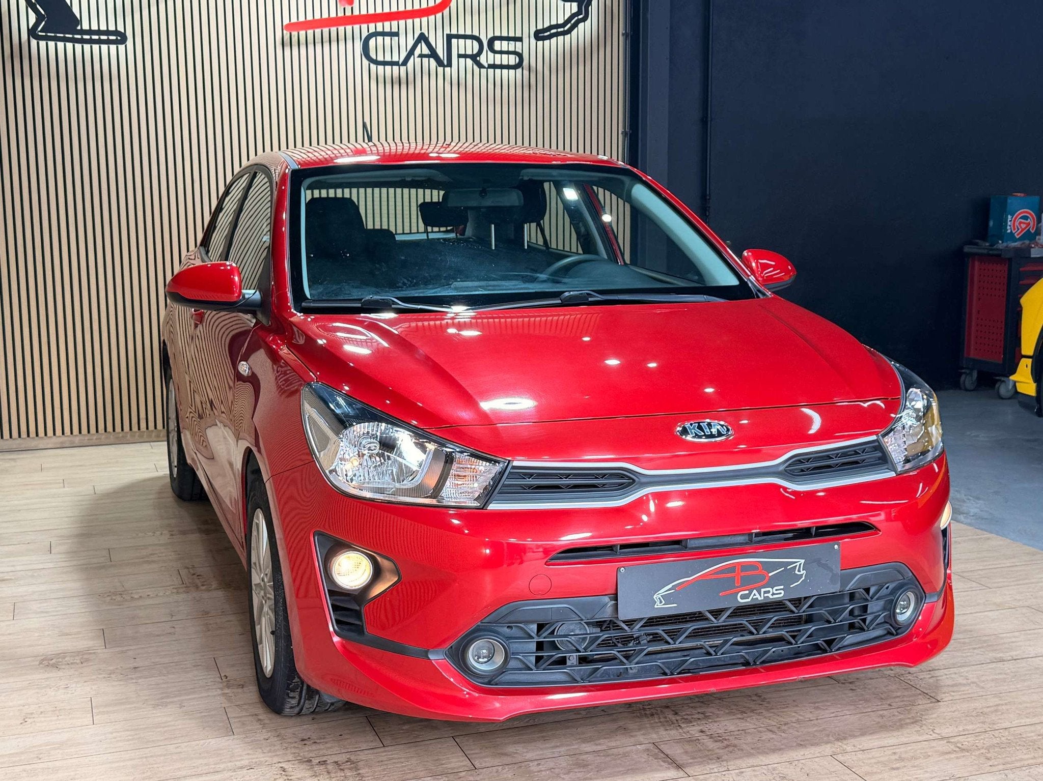 Kia Rio 1.2i * GARANTIE 12 MOIS * 1ER PROPRIETAIRE *, Auto's, Kia, 116 g/km, Stof, Gebruikt, 4 cilinders
