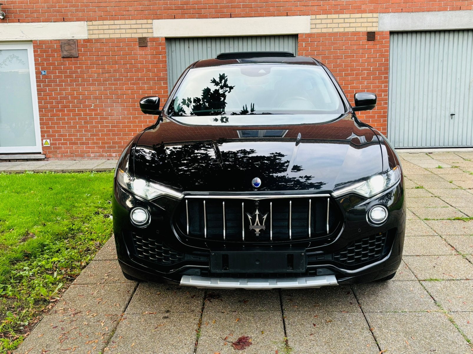 MASERATI LEVANTE 3.0S BENZINE 2017 FULL, Autos, Cuir, Achat, Euro 6, Noir