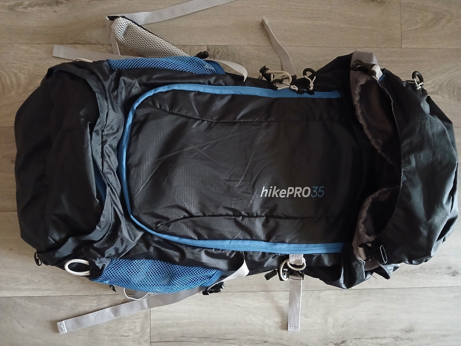 nieuwe blauwe trek rugtas, Ophalen