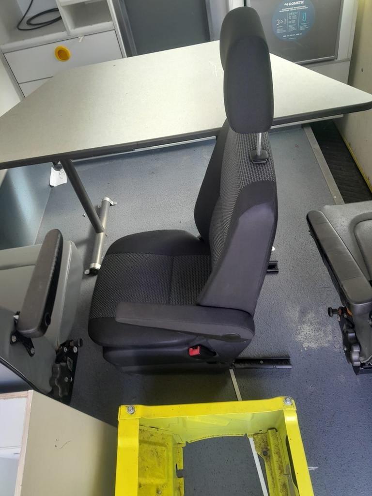 Siège passager pour Mercedes Sprinter ou Volkswagen Crafter, Autos : Pièces & Accessoires, Enlèvement, Utilisé, Mercedes-Benz