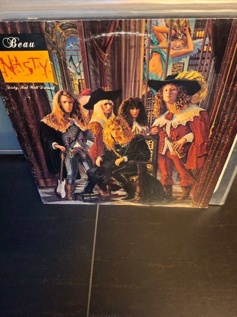 lp - beau nasty - dirty but well dressed - wtg records-bak 4, LP, Gebruikt, Fotohoes, Ophalen of Verzenden