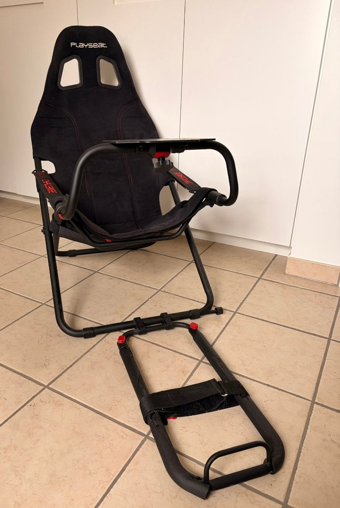 Playseat challenge racestoel, Games en Spelcomputers, Spelcomputers | Sony Portables | Accessoires, Zo goed als nieuw, Overige typen