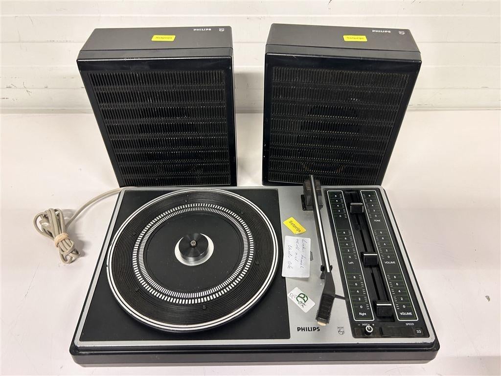 A7314. Philips platenspeler met boxen set, Audio, Tv en Foto, Platenspelers, Ophalen of Verzenden, Gebruikt, Platenspeler, Philips