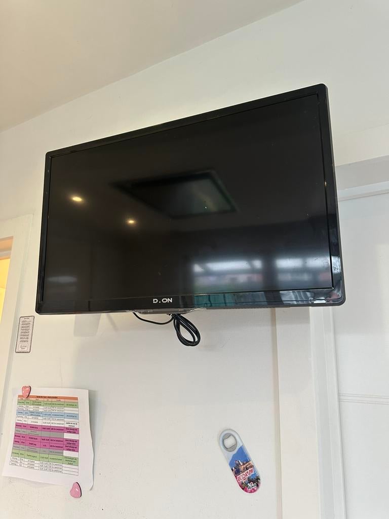 Dyon Tv 24inch DRINGEND WEG, Ophalen, Zo goed als nieuw