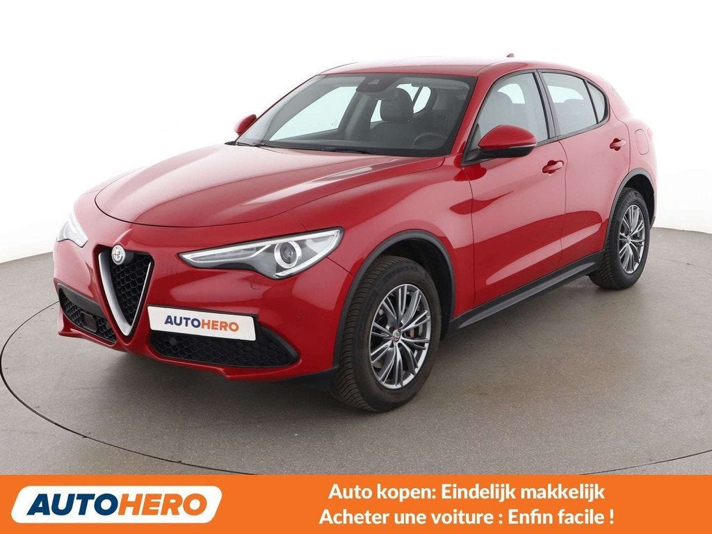 Alfa Romeo Stelvio 2.0 Turbo Super Q4 (automatique), Autos, Alfa Romeo, Rouge, Achat, 200 ch, Noir