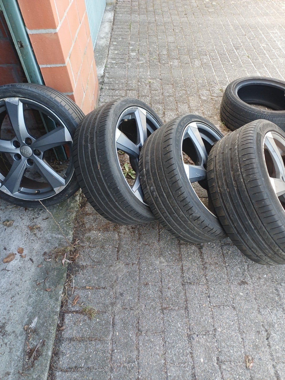 Rotor velgen  18 inc  met goede banden. 245/40/18. Prijs 450, Auto-onderdelen, Banden en Velgen, Ophalen, 18 inch, Banden en Velgen