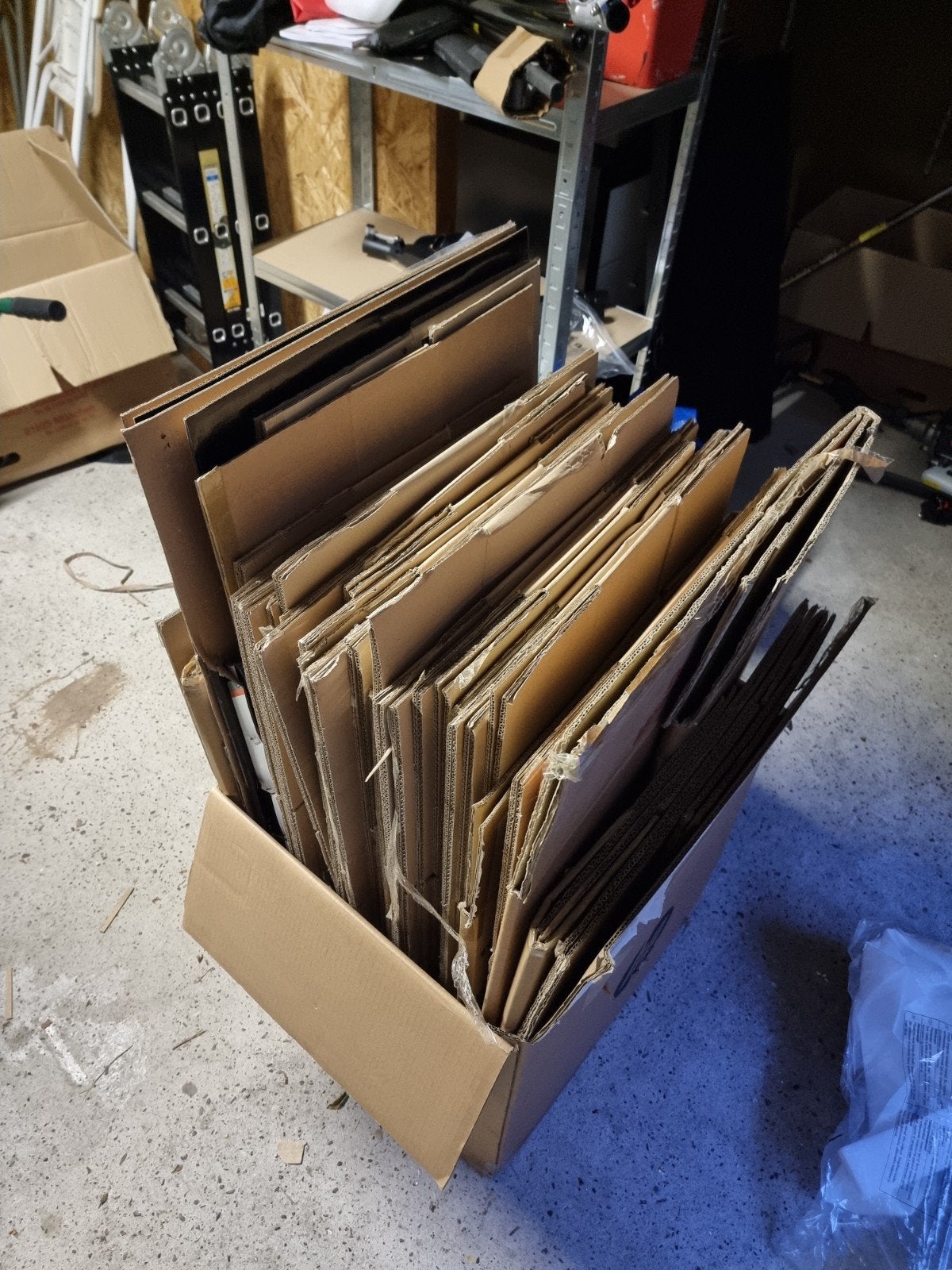 40tal verhuisdozen, Ophalen