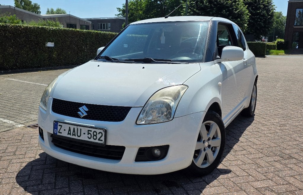 Suzuki Swift 1.3 – 2009 – Airco – Historique d'entretien, Autos, Suzuki, Achat, Entreprise, 4 cylindres, 3 portes