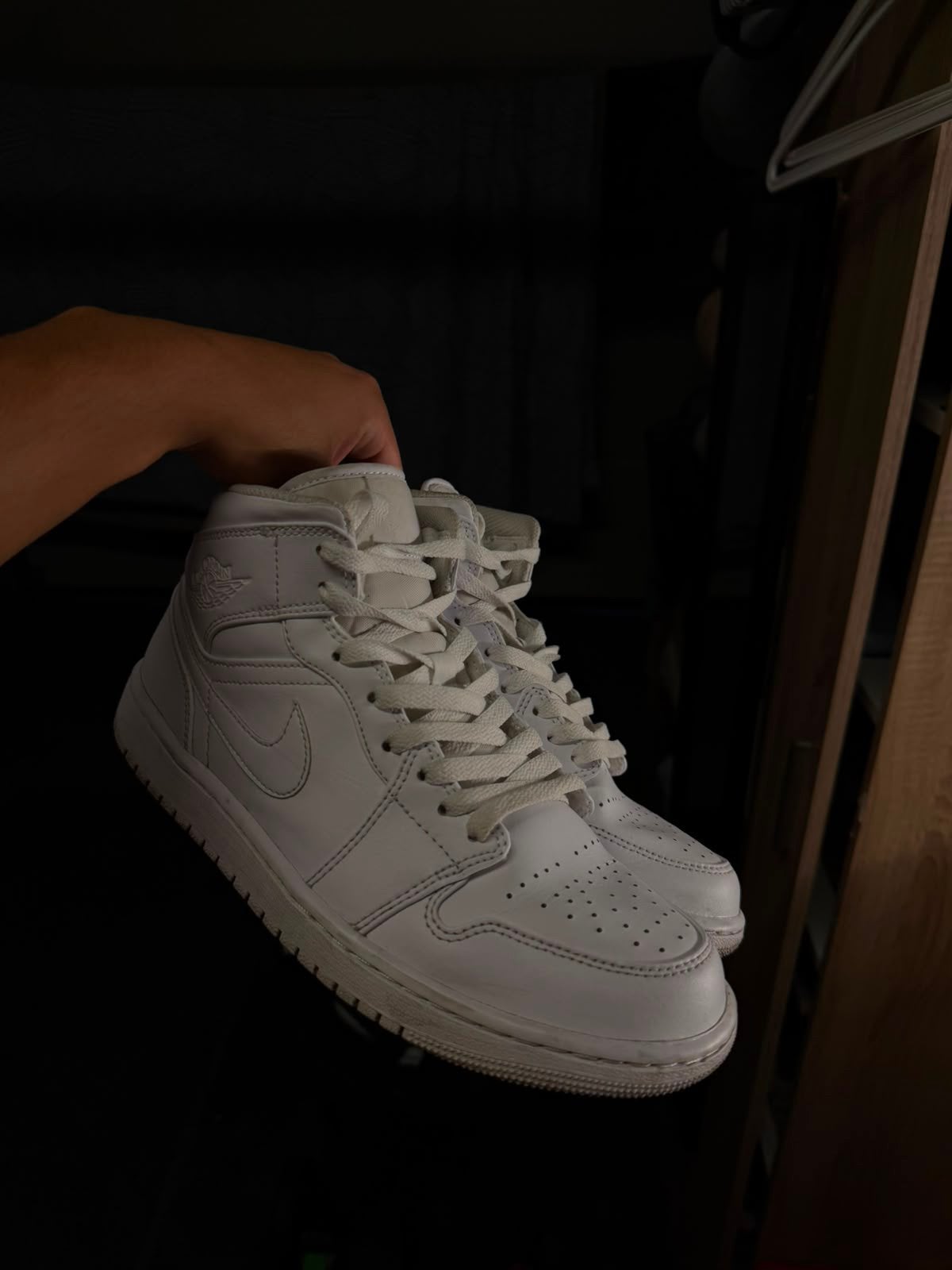 Nike air Jordan 1 mid, Kleding | Heren, Schoenen, Wit, Ophalen of Verzenden, Zo goed als nieuw, Sneakers