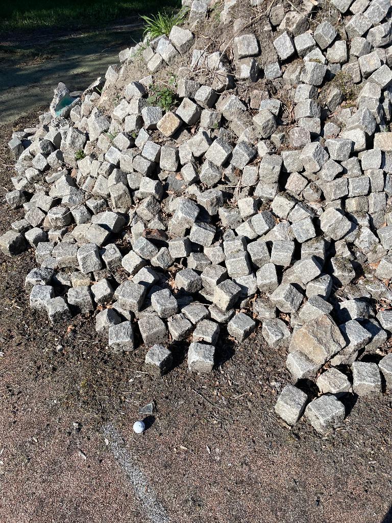 Kasseien  kleine porfier, Tuin en Terras, Ophalen, Zo goed als nieuw