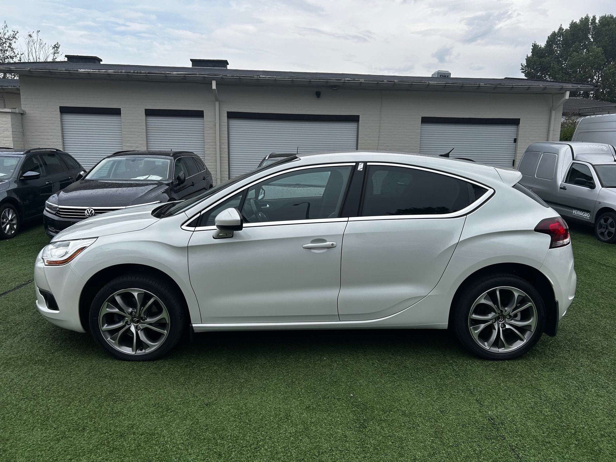 Citroën DS4 1.6 AUTOMAAT Sport Chic  45833 KM GPS 12M, Autos, Citroën, Euro 5, Achat, Entreprise, Noir